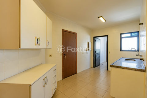 Image 35 - 1020525