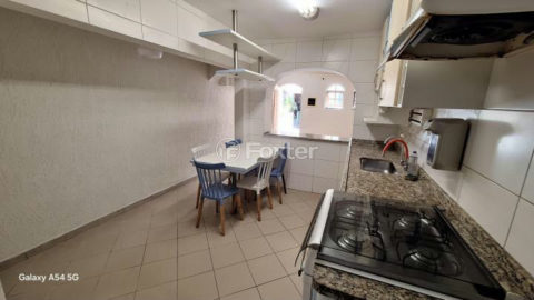 Image 3 - 1020642