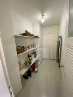 Image 8 - 1020654
