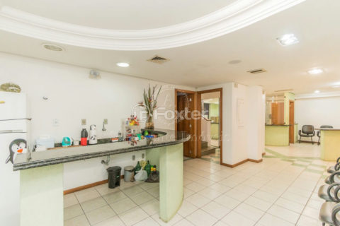 Image 8 - 1020664
