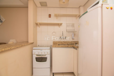 Image 5 - 1020743