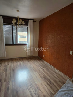 Image 7 - 1020748