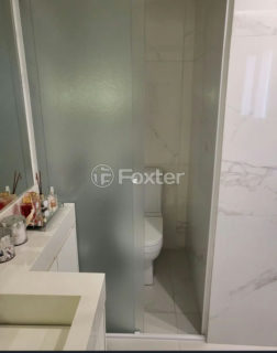 Image 11 - 1020749