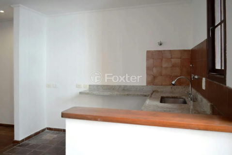 Image 7 - 1020810