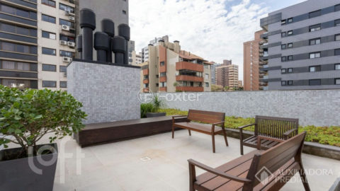 Image 32 - 1020856
