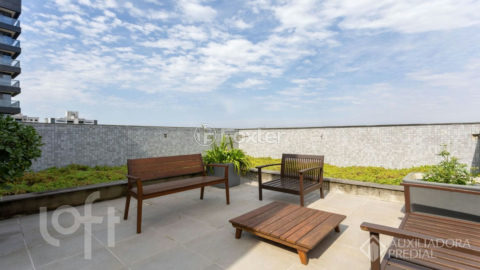 Image 34 - 1020856