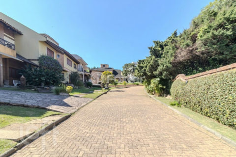 Image 30 - 1020973