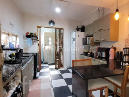 Image 7 - 1020975