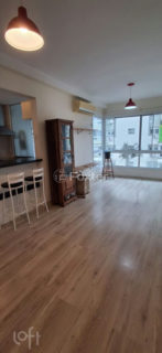 Image 37 - 1020977