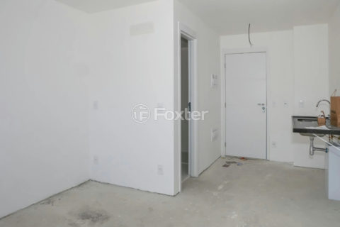 Image 3 - 1020993