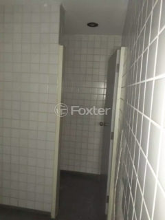 Image 44 - 1021212