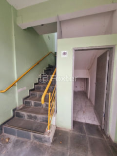 Image 32 - 1021219