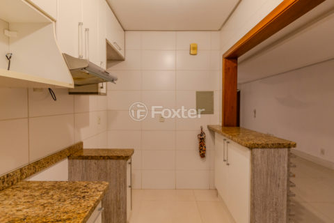 Image 7 - 1021319