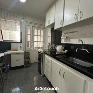 Image 4 - 1021327