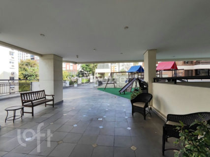Image 33 - 1021404