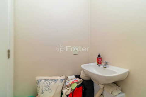 Image 38 - 1021428