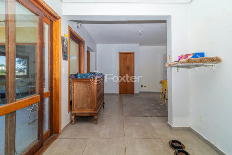 Image 4 - 1021585