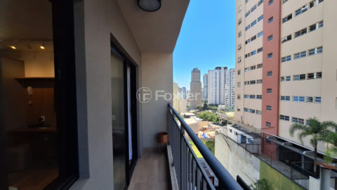 Image 6 - 1021687