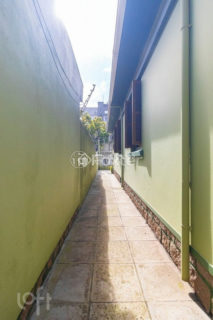 Image 37 - 1021784