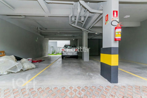 Image 31 - 1021785