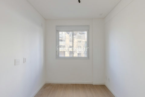 Image 6 - 1021794