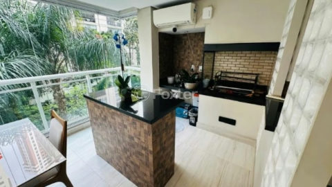 Image 13 - 1021823