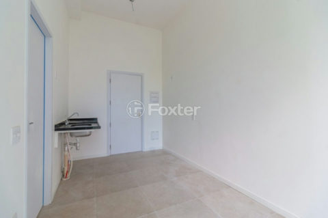 Image 4 - 1021830