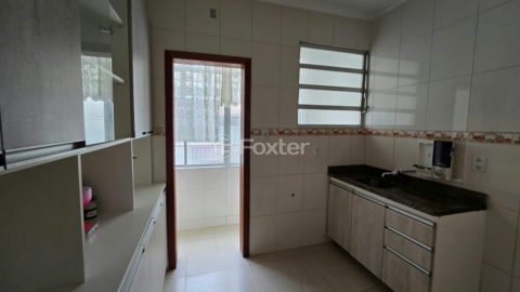 Image 7 - 1021846