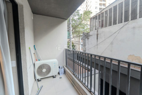 Image 6 - 1021848