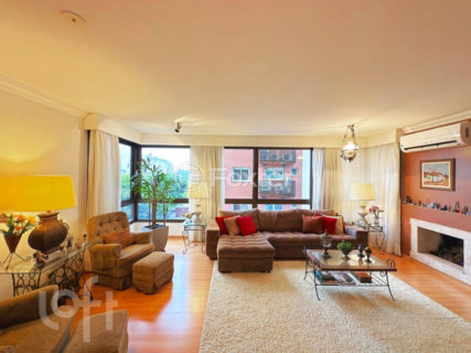 Image 3 - 1021882