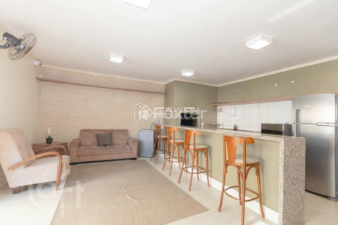 Image 18 - 1021889