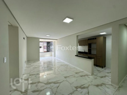 Image 7 - 1021897