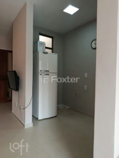 Image 6 - 1021935