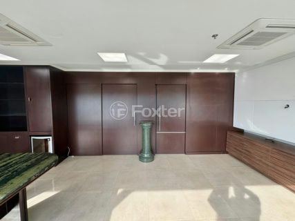 Image 4 - 1022366