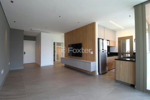 Image 21 - 1022379