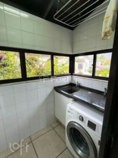 Image 10 - 1022589