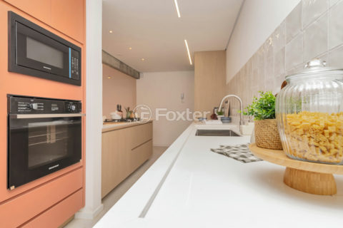 Image 8 - 1022790
