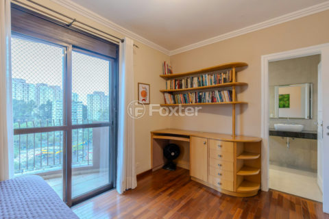 Image 32 - 1022901