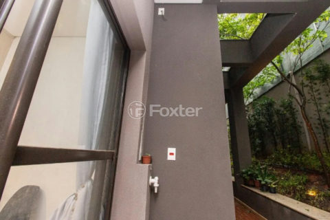 Image 21 - 1023003