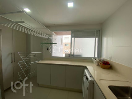 Image 3 - 1023226