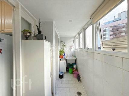 Image 22 - 1023290