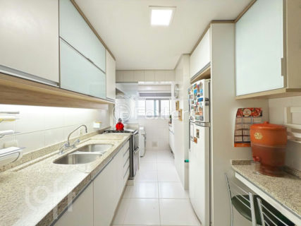 Image 7 - 1023297