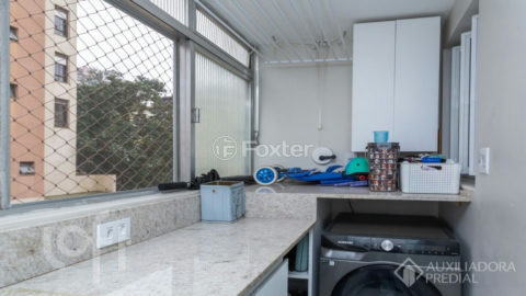 Image 7 - 1023299