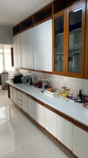 Image 4 - 1023392