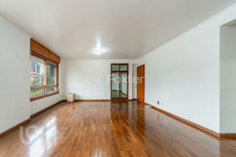 Image 4 - 1023602