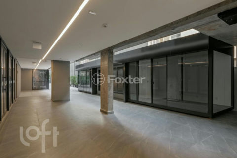Image 32 - 1023677