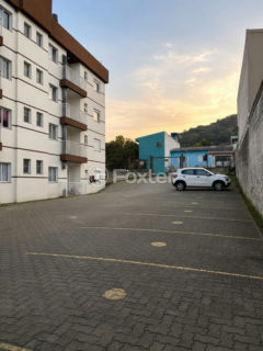 Image 2 - 1023745