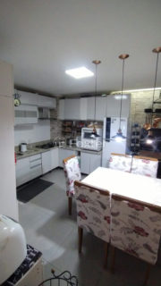 Image 10 - 1023755