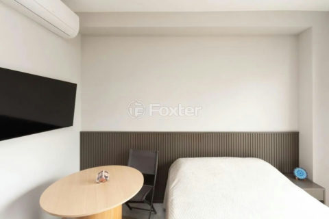 Image 2 - 1023859