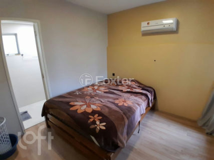 Image 30 - 1024211